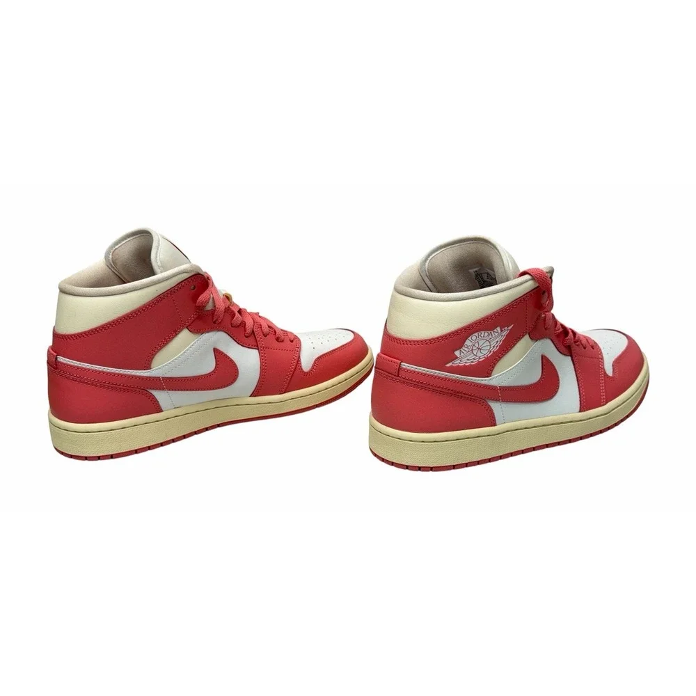 Nike Air Jordan 1 Mid Strawberries And Cream NIB Women's Size 11 / Men 9.5